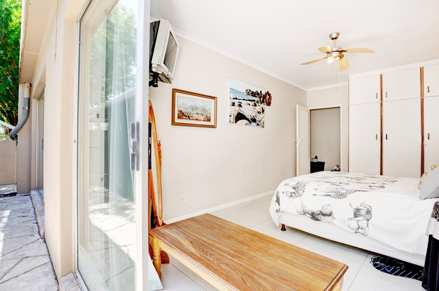 5 Bedroom Property for Sale in Loevenstein Western Cape